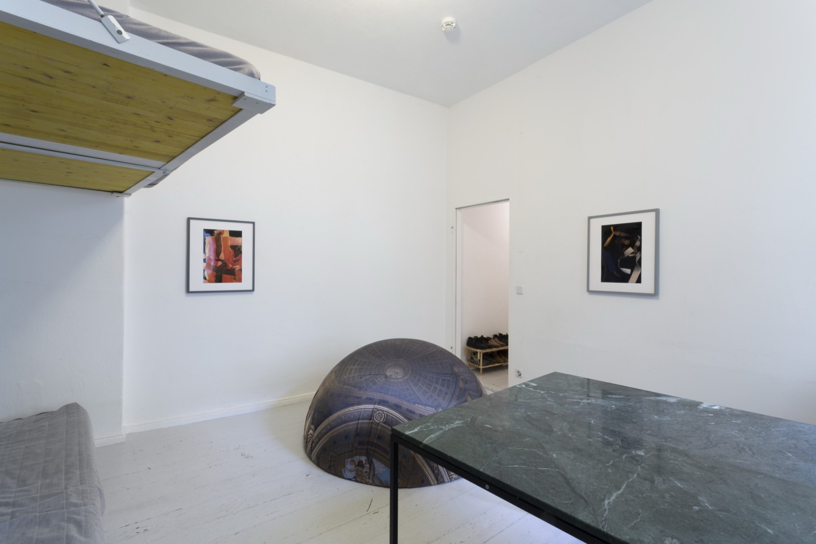 Modern Painting, installation view | BBBerlin, Berlin | 2022 | Photo: Max Eulitz